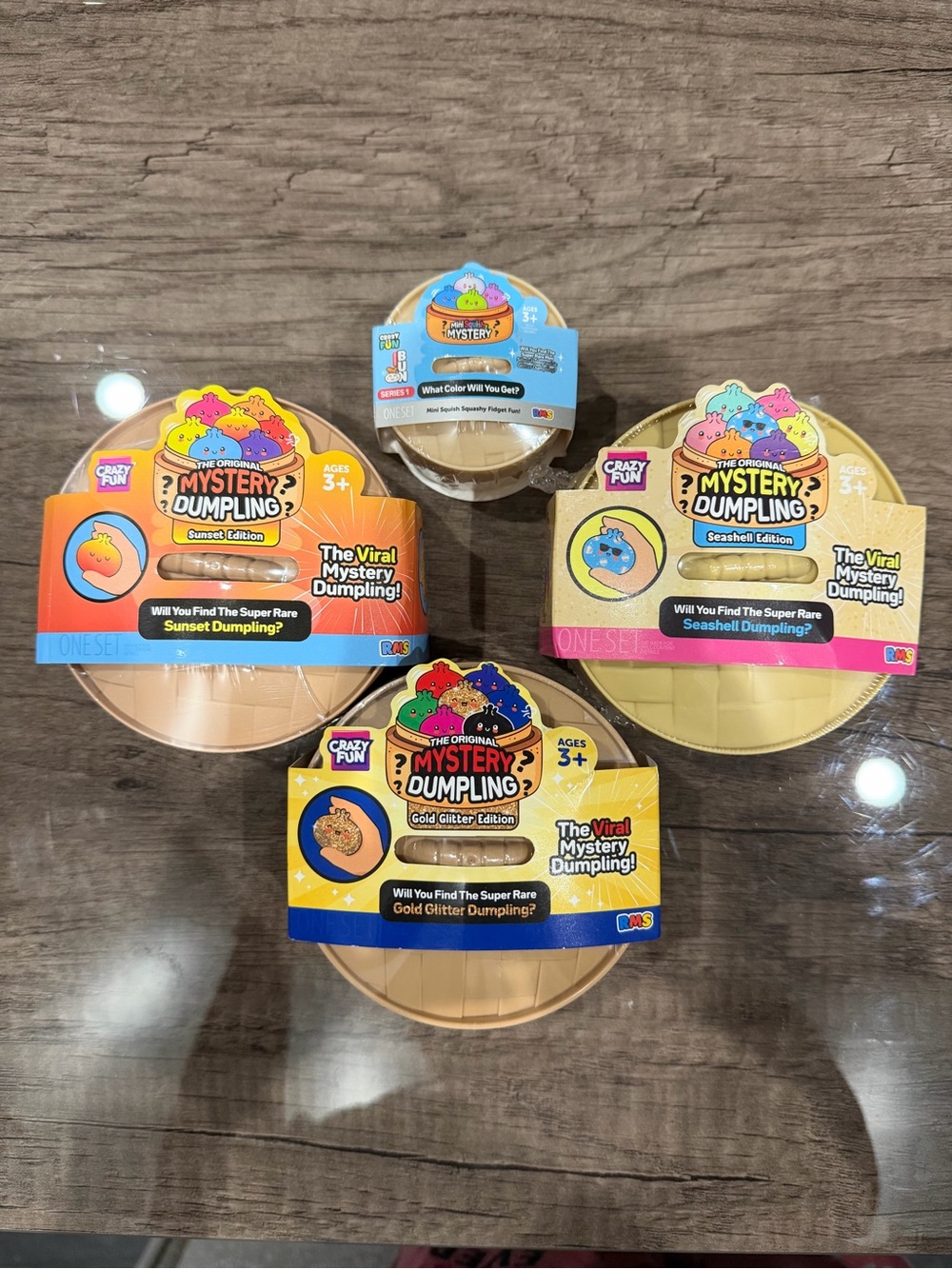 Crazy Fun Mystery Dumpling - Assorted Colors (Sunset, Seashell, Gold Glitter)